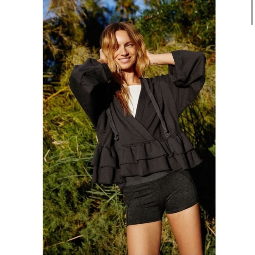 Free people hoodie 🖤 new with tags - Picture 3 of 9